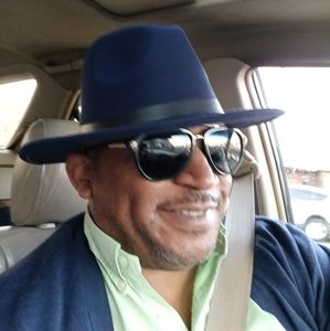 Meet your Posher, Thomas